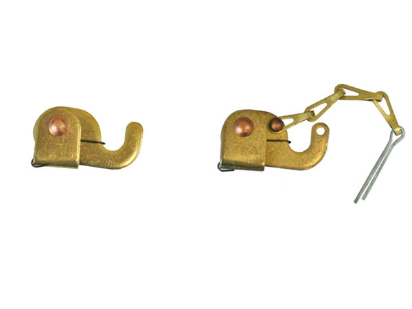 Self Locking Hooks